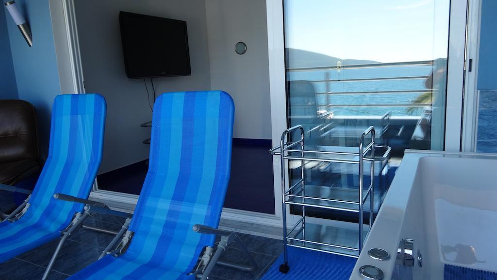 Apartments Odesa Herceg Novi Ngoại thất bức ảnh