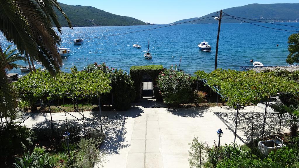 Apartments Odesa Herceg Novi Ngoại thất bức ảnh
